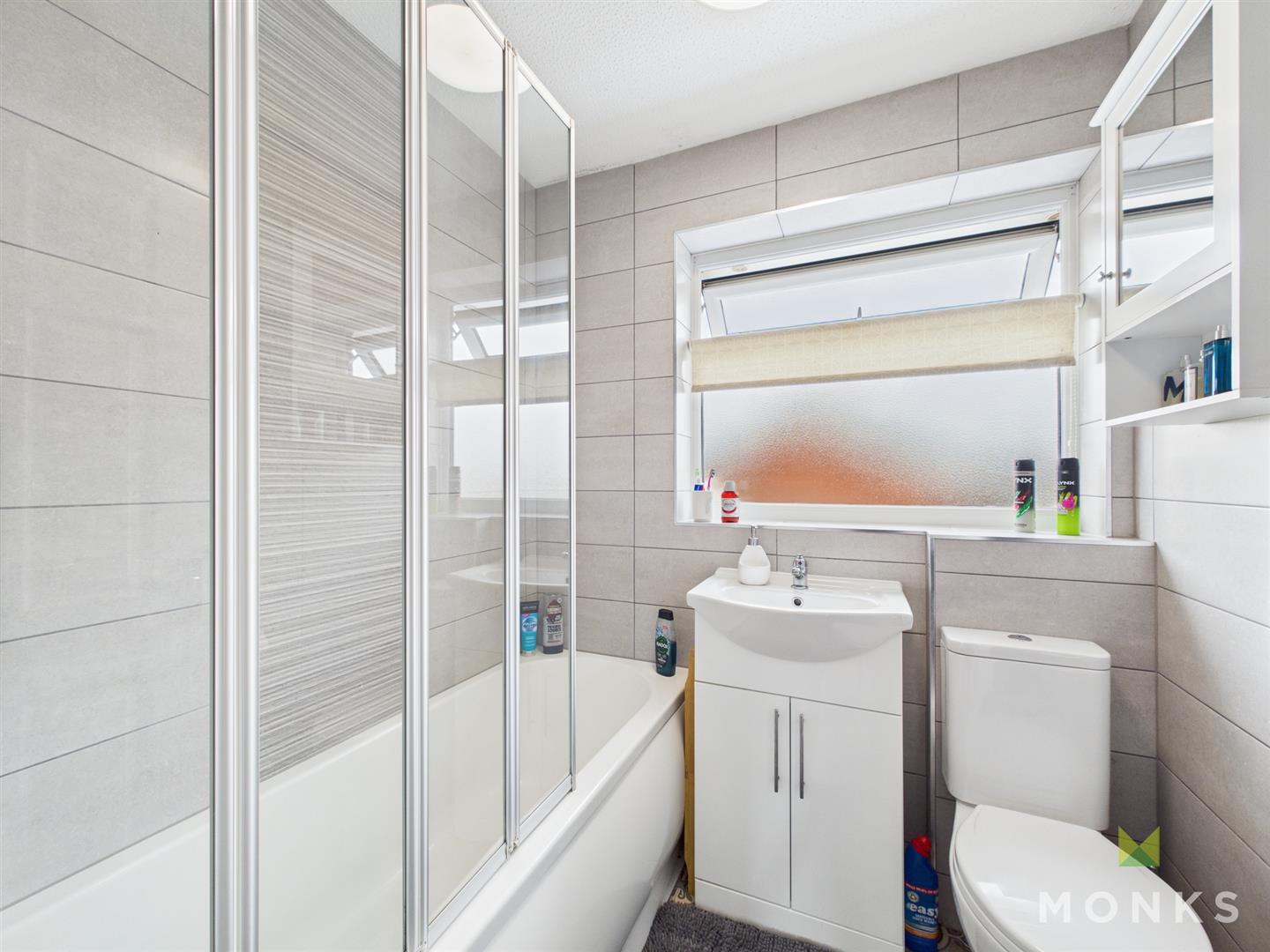 3 Buckingham Close, Oswestry, SY11 2XJ For Sale